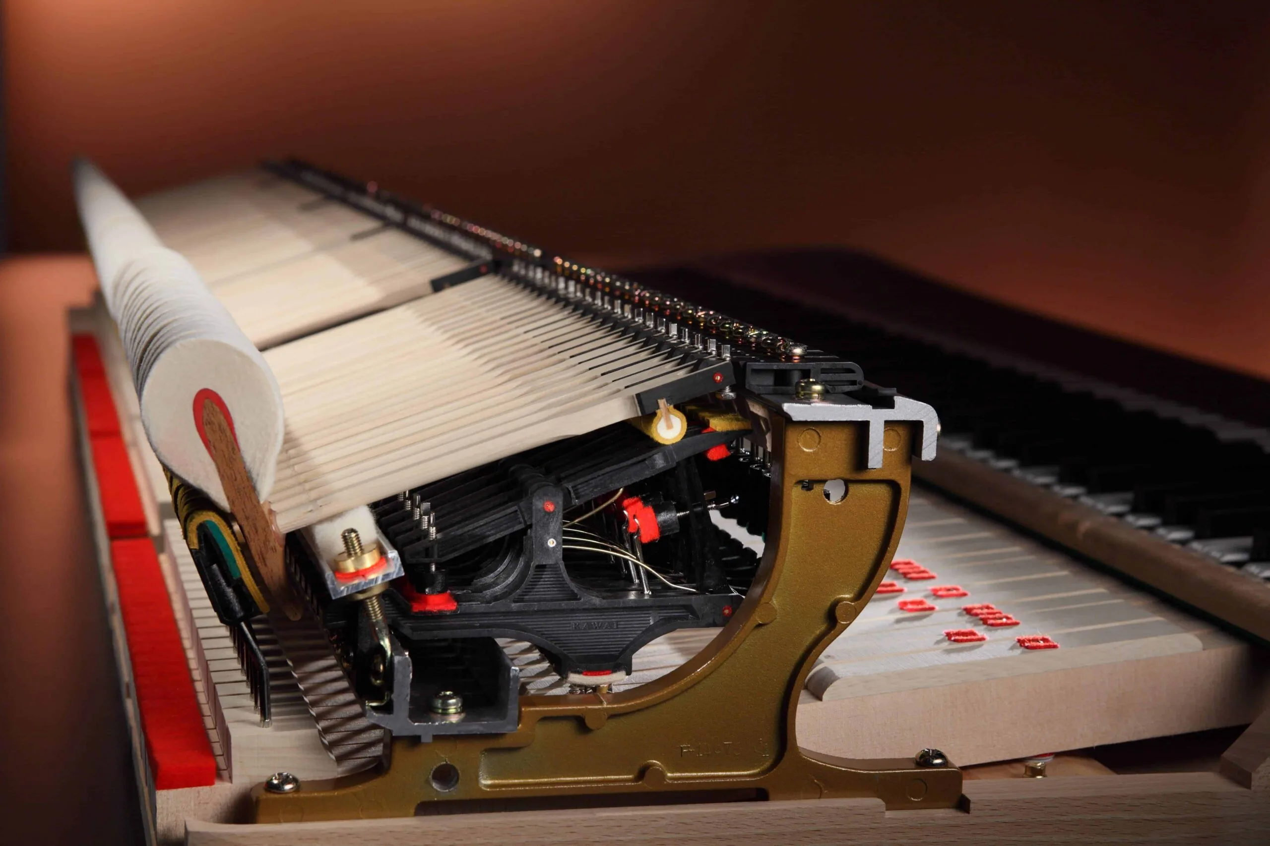 カワイ（KAWAI）ピアノのウルトラ・レスポンシブ・アクションIIとカーボンファイバー部品