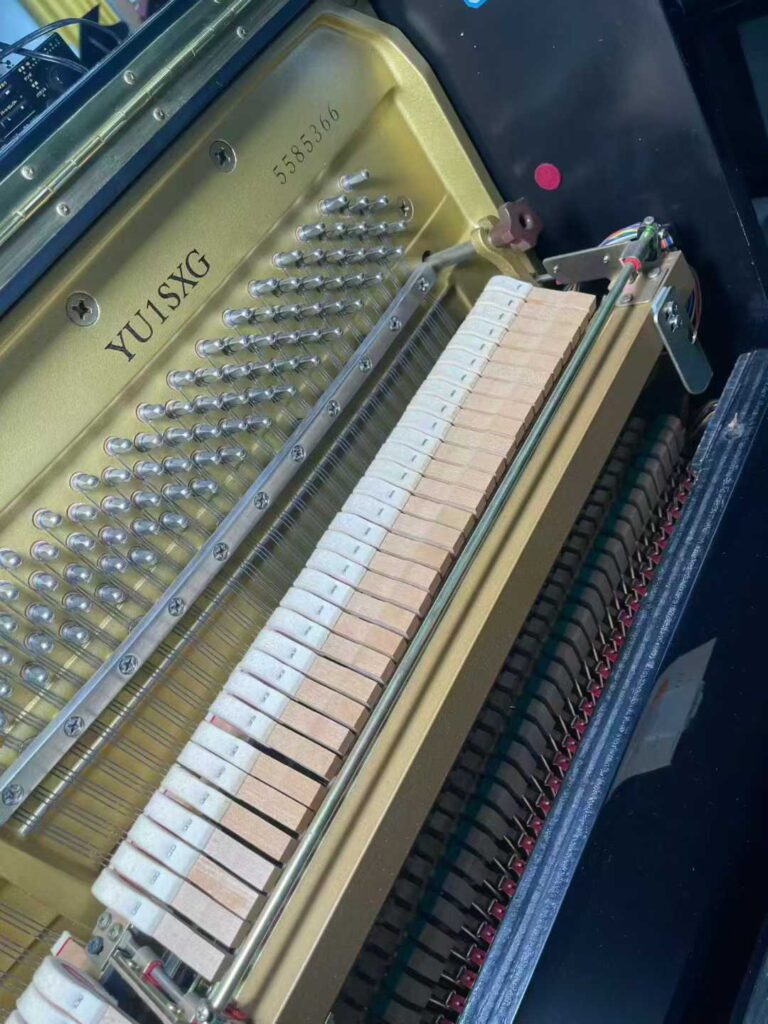 ヤマハアップライトピアノYU1SXGの製造番号5585366による年式査定