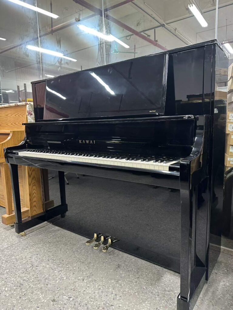カワイ K-700 中古アップライトピアノ 外観の実物写真 - ピアノ専門査定・買取